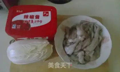 Make Hot cabbage and octopus step 0