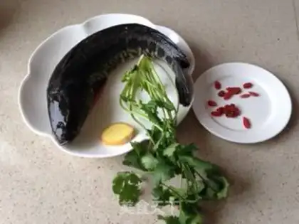 Make White Jade Blackfish soup step 0