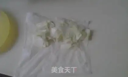 Make Hot cabbage and octopus step 4
