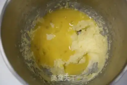 Make Coconut rolls step 4