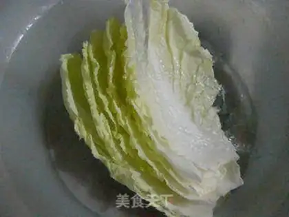 Make Curry cabbage step 1