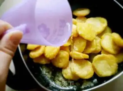 Make Fried rice cake step 6
