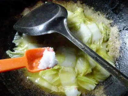 Make Curry cabbage step 7