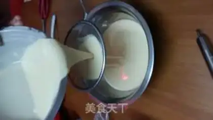 Make Cream and fruit step 8