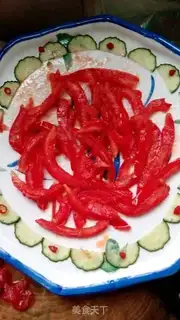 Make Tomatoes with egg skin roses step 5