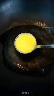 Make Tomatoes with egg skin roses step 6