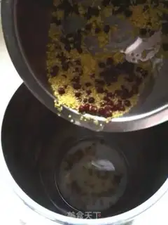Make Red bean oatmeal step 2