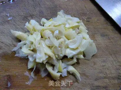 Make Snow pickles are hot and spicy step 1