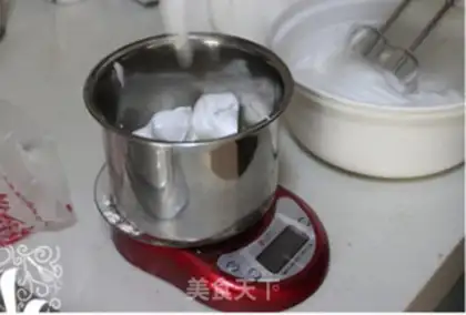 Make Paint cake rolls step 1