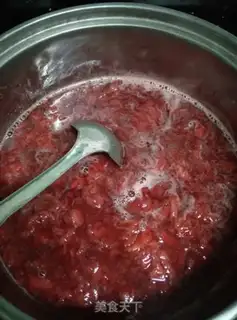Make Homemade strawberry sauce step 4