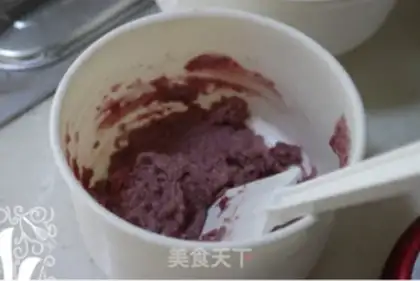 Make Paint cake rolls step 9