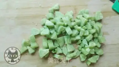 Make Fresh cucumber juice step 0