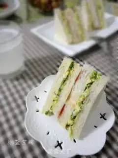 Make Egg sandwich step 7