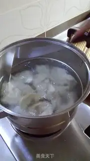 Make Three dumplings of shrimp step 12