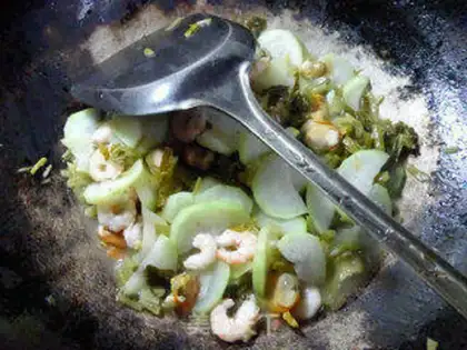 Make Two fresh snow veggies are on fire step 10