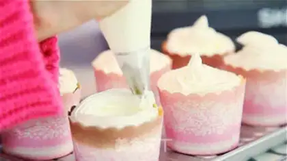 Make Big white cupcakes step 3