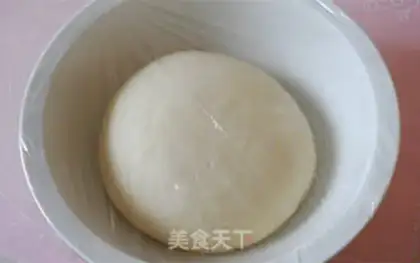 Make Ham sausage rolls step 1