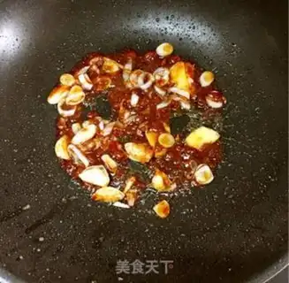 Make Squeeze eggs and fried rice step 8