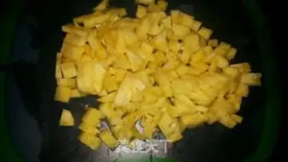 Make Pineapple jam step 0