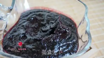 Make Strawberry saloon sauce step 5