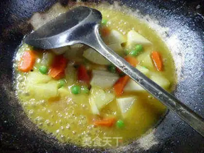 Make Curry potatoes step 4