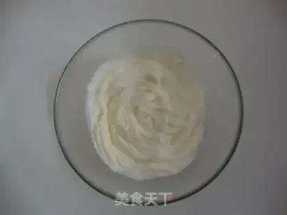 Make Yogurt cheese step 1