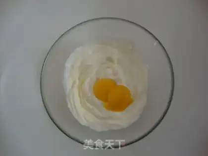 Make Yogurt cheese step 2