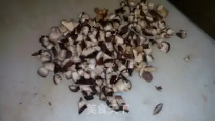 Make The mushroom squid rice step 3