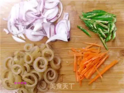 Make Onion fried hog skin step 12