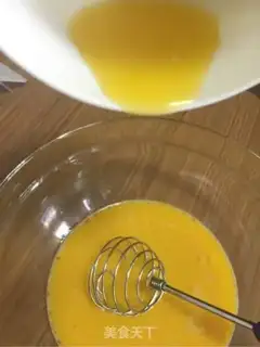 Make A thousand-story strawberry cake step 5