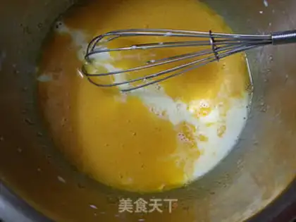Make Tea and cherry cream rolls step 3