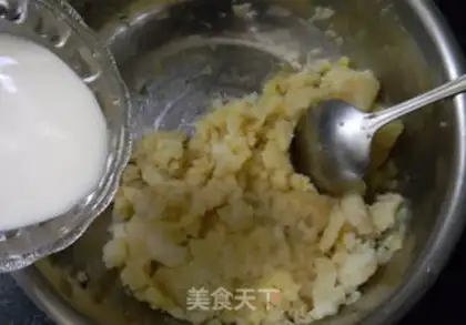 Make Chestnut mashed potatoes step 2