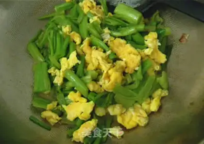 Make Scrambled eggs step 6