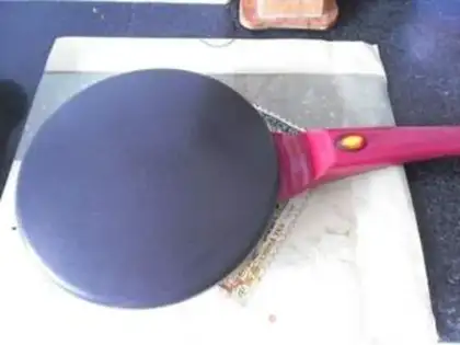 Make Onion omelet step 5