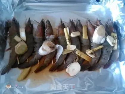 Make Black pepper sauce and shrimp step 6