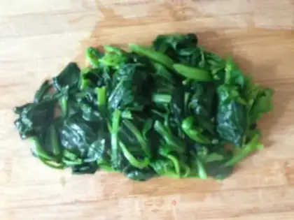 Make Spinach egg rolls step 2
