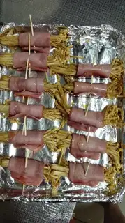 Make Boiled bacon pins step 1