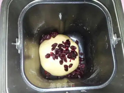 Make Cranberry toast step 3
