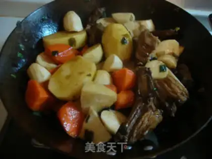 Make Poppy potato stew step 4