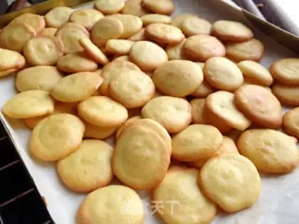 Make Little yolk cookies step 11