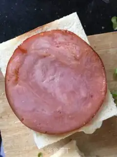 Make Full egg sandwich step 3