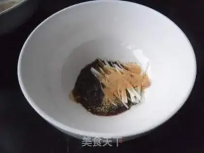 Make Onion noodles step 1