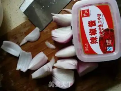 Make Korean-year-old pan step 1