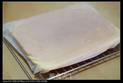 Make Strawberry cream rolls step 4