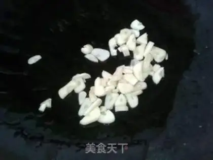 Make Garlic chicken caterpillar step 3