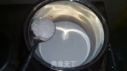 Make Potato cream and eggs step 1