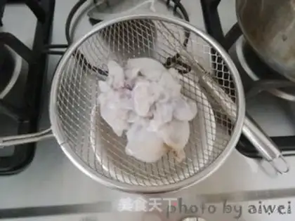 Make Squidfish frying celery step 2