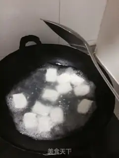 Make Ten minutes for the pastry step 0