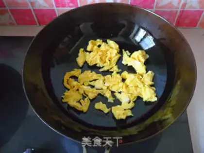 Make Shrimp-covered eggs step 2