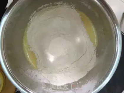 Make A whole strawberry McFin step 3